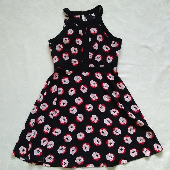 Dresses & Skirts - Mod Halter pink red poppies flower swing fit & flare dress